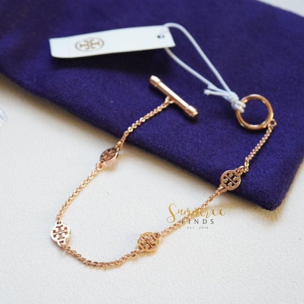 New Tory Burch Rose Gold Station Logo Toggle Bracelet - Picture 4 of 4